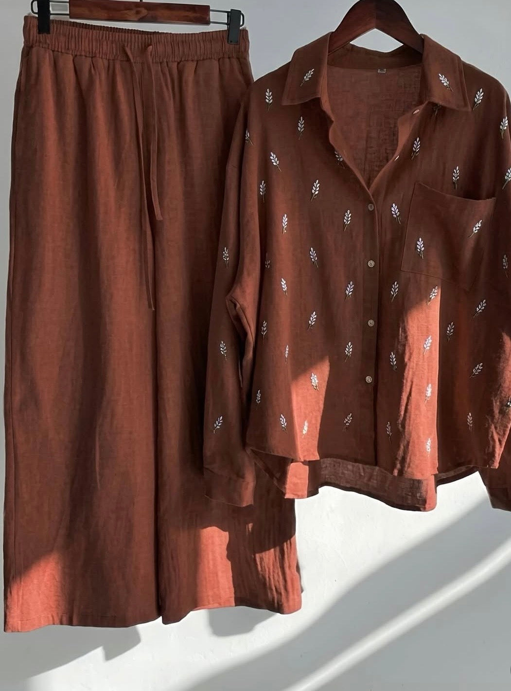 Botanical linen harmony