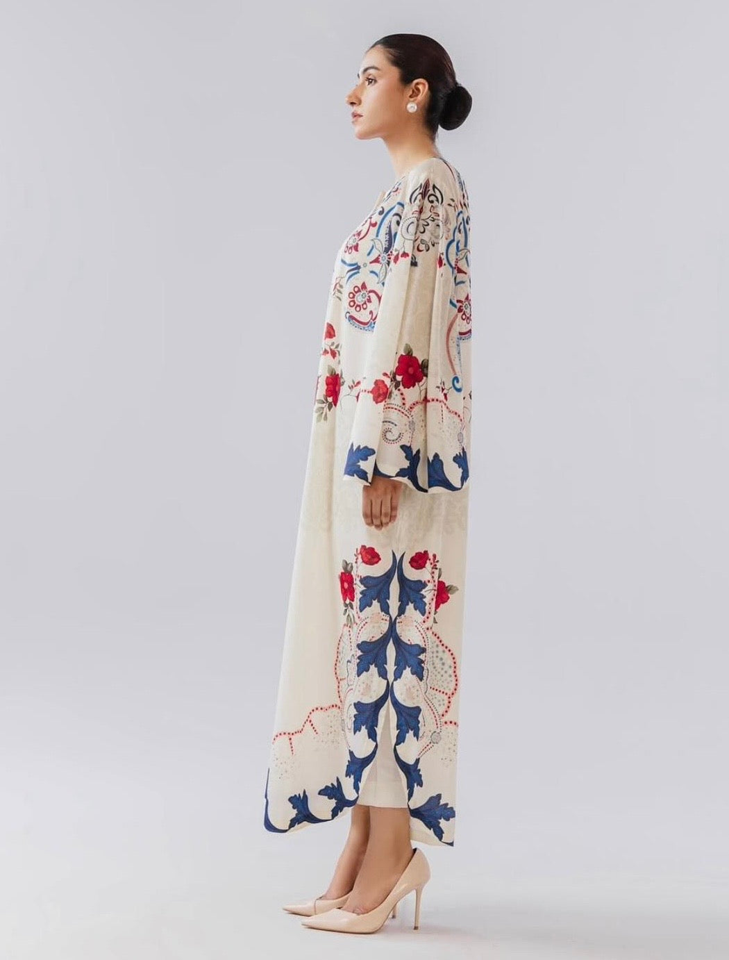Ivory bloom kafthan