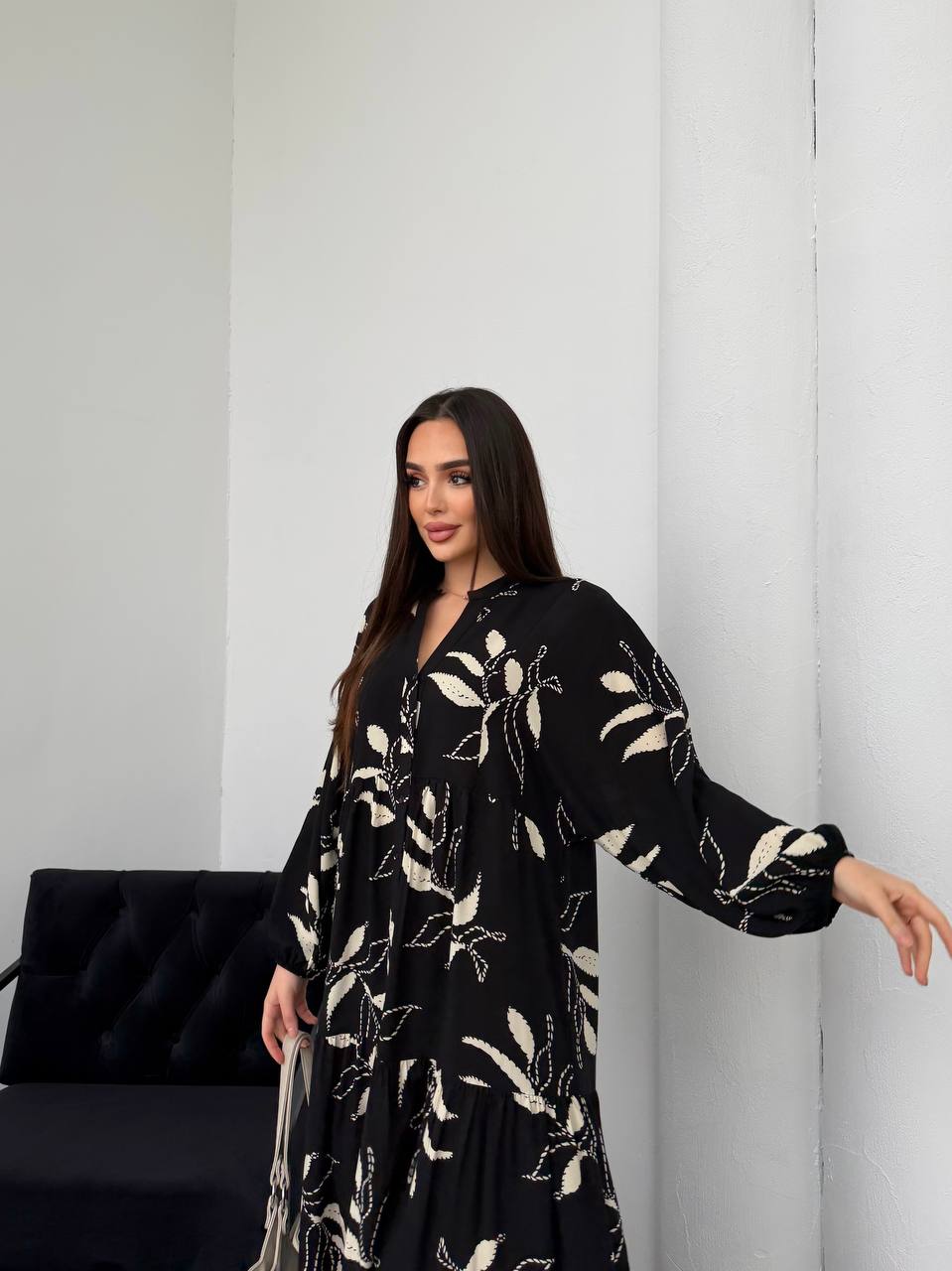 Noir Leaf Abaya