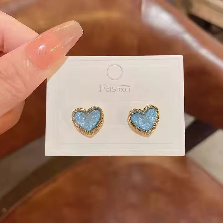 Trending Blue Love Heart - K001