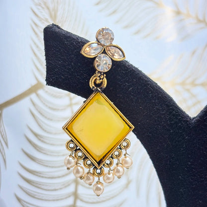 Dangle Earrings - D003