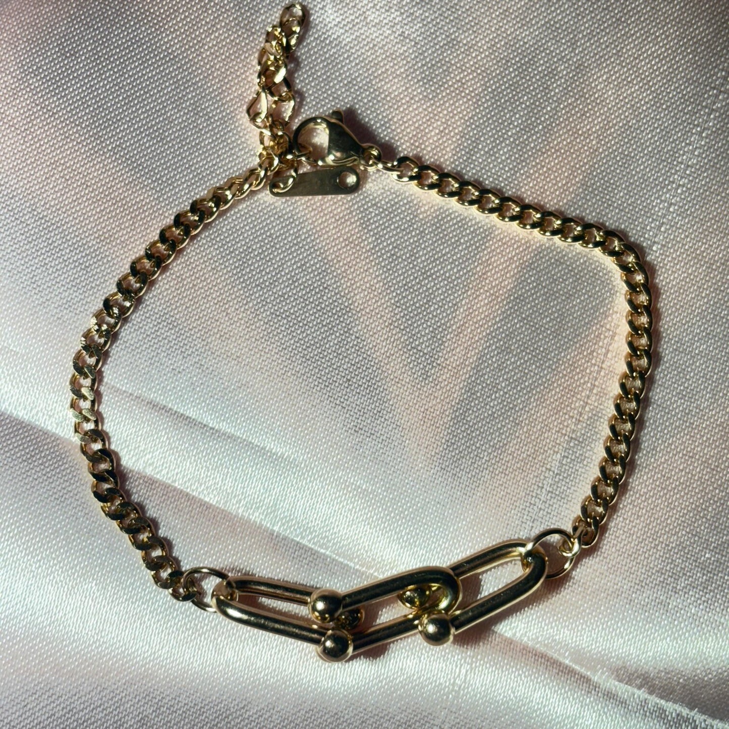 Gold Charm Bracelet - B003