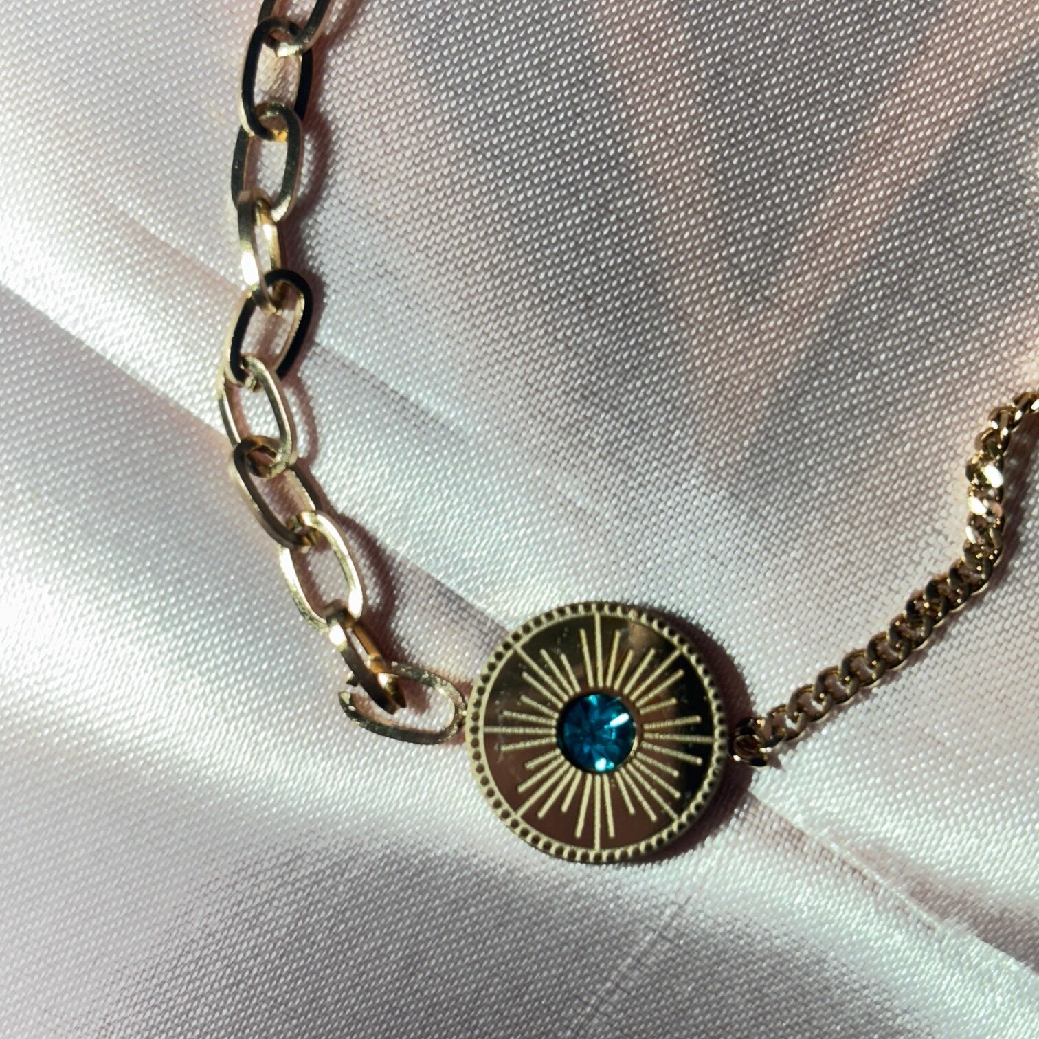 Gold Charm Bracelet - B004