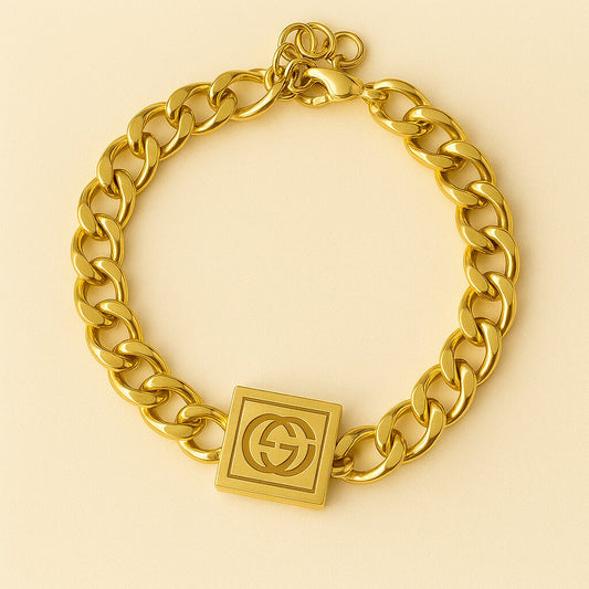 Gold Charm Bracelet - B005