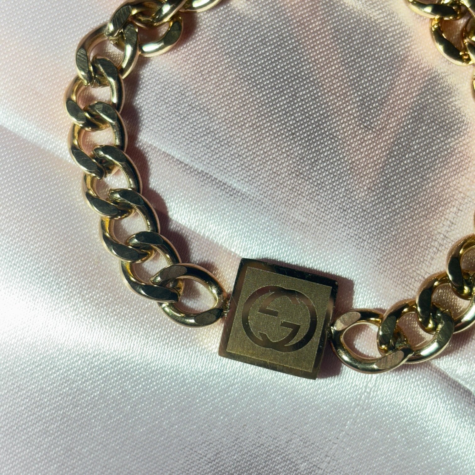 Gold Charm Bracelet - B005