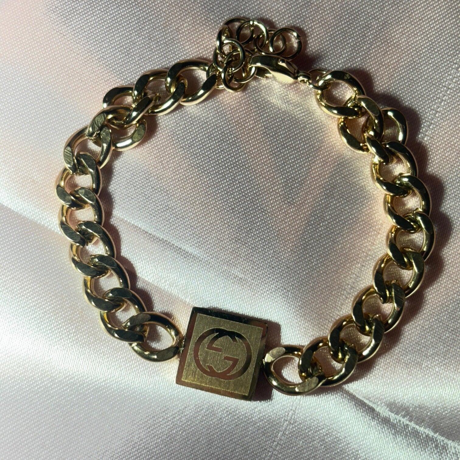 Gold Charm Bracelet - B005