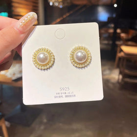 Pearl Round Shape Vintage Stud - K006