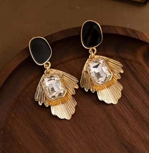 Irregular Leaf Crystal Earrings - K025
